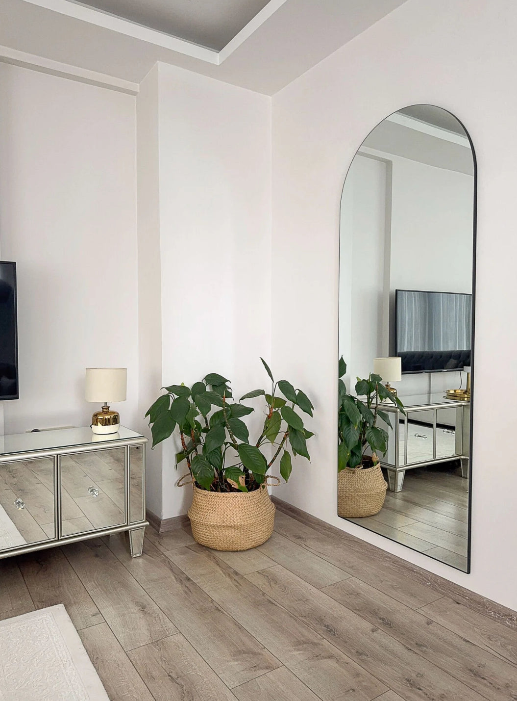 Rahmenloser Spiegel oval mit Standfuß | 180 x 70 cm