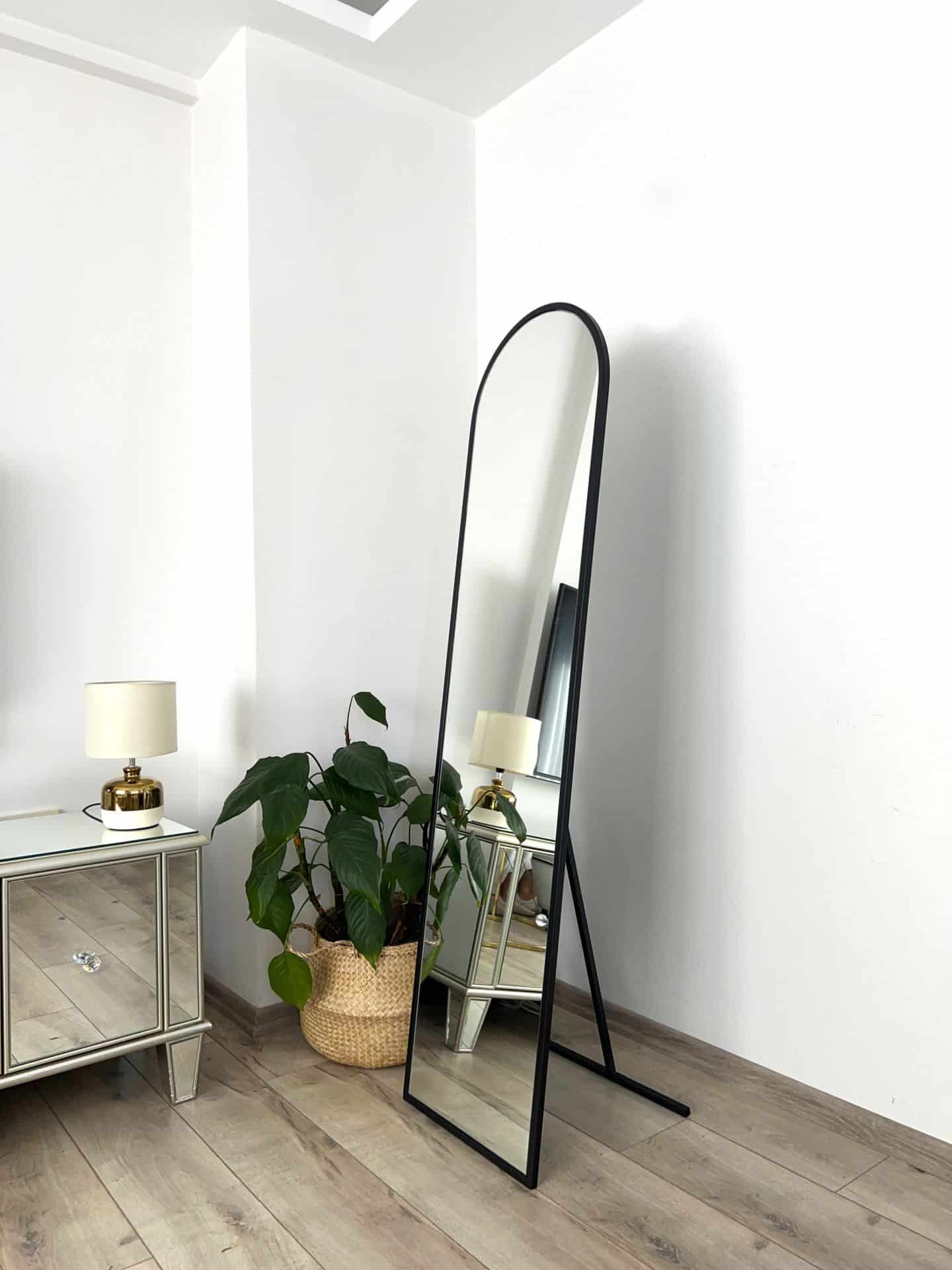 Ovaler Standspiegel in 3 Farben | 160×40 cm