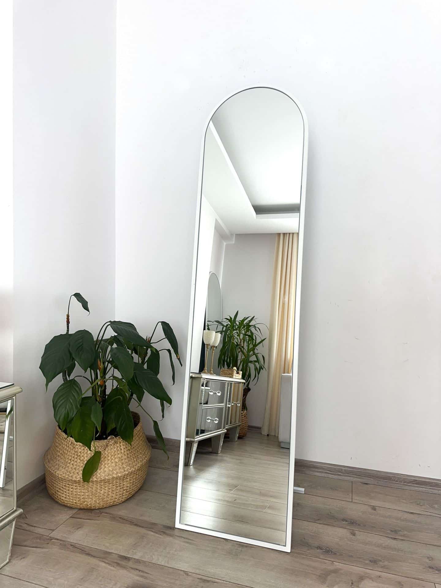 Ovaler Standspiegel in 3 Farben | 160×40 cm