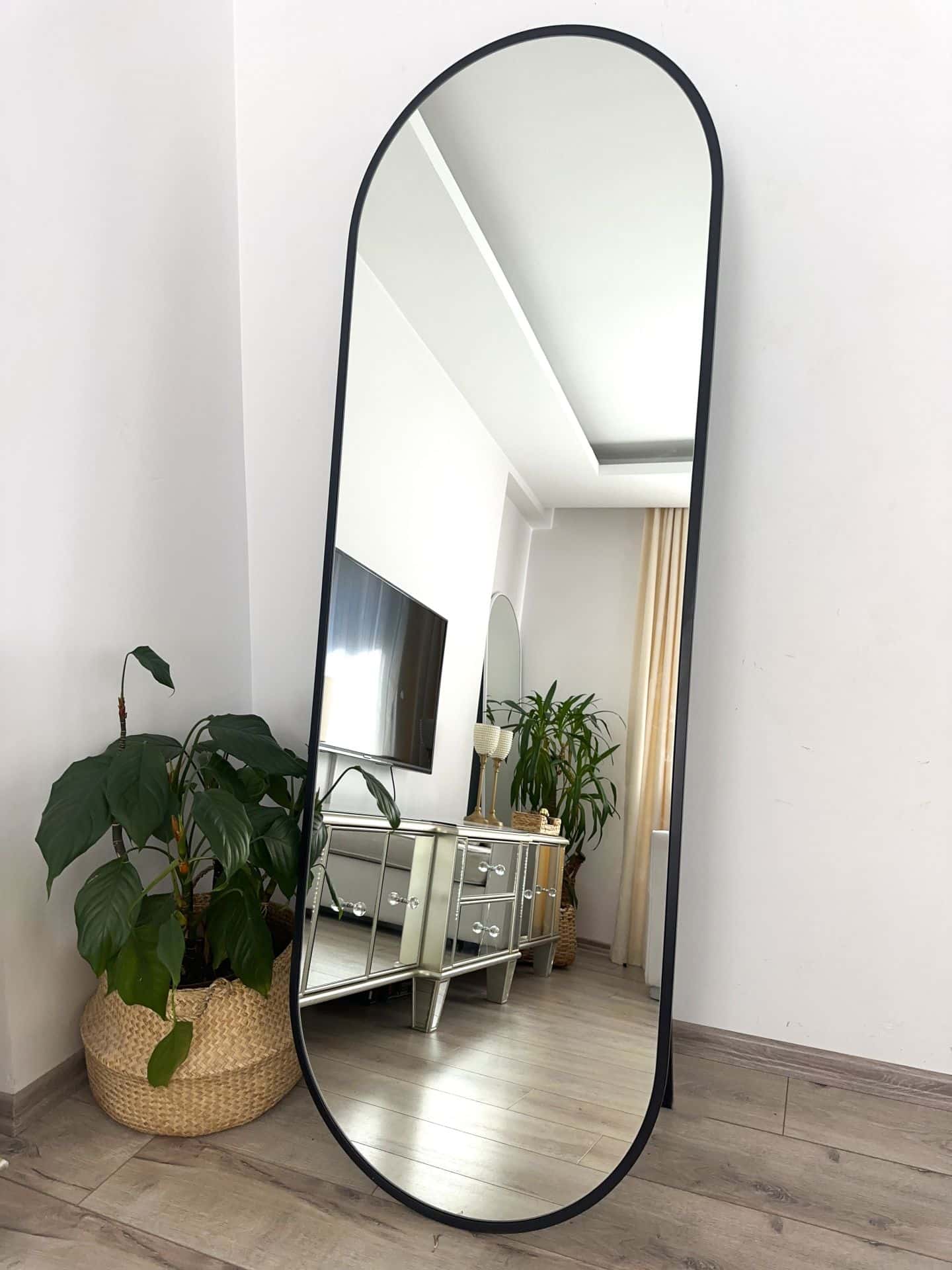 Ellipse Standspiegel in 3 Farben | 180×60 cm